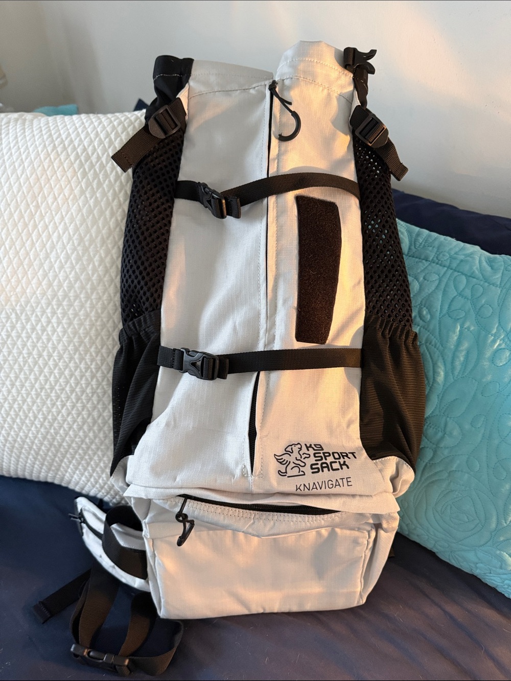 Knavigate | Advanced Dog Carrier with Internal Frame & Hip Belt - Small